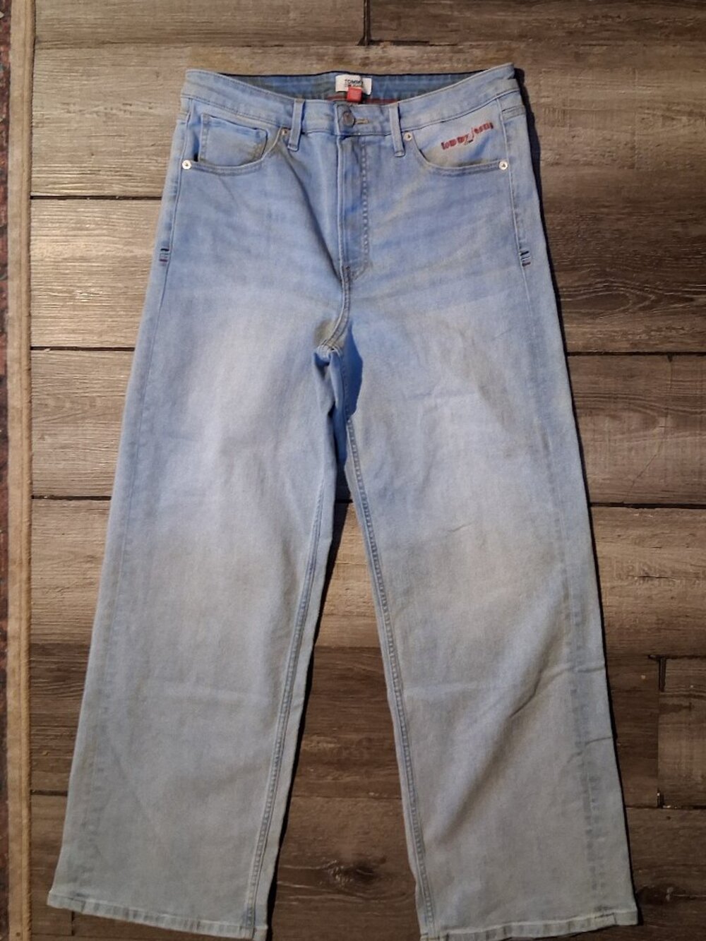 TOMMY HILFINGER Vintage "Skater" Unisex Wide Leg Distressed Y2K Jeans light wash